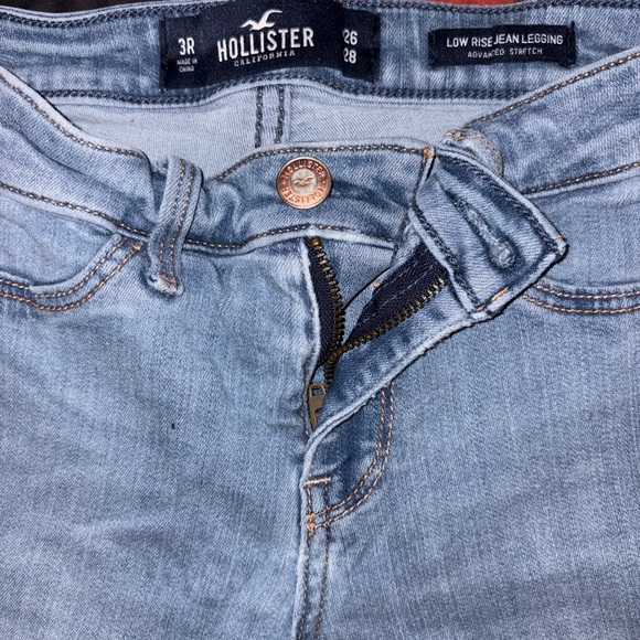 Hollister Distressed Skinny Jeans - Medium Blue - Picture 3 of 3